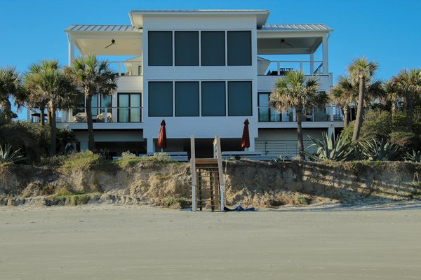 How Can British Coastal Towns Enhance Their Appeal to Cruise Tourists?